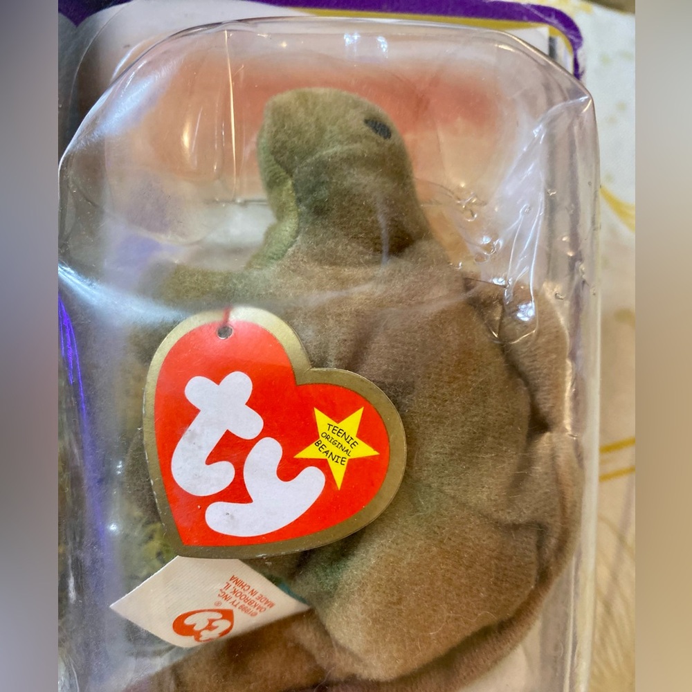 Ty (Errors) Vintage Dinosaur Trio Steg Plush - Green, yellow, and Brown - Picture 3 of 8